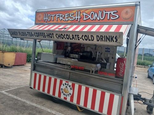Hot fresh donuts - hot,