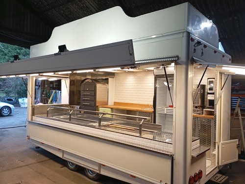 18ft bespoke catering trailer - 18ft,