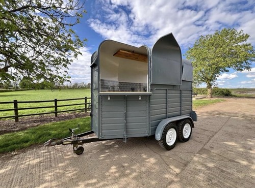 Horse box mobile bar - mobile,
